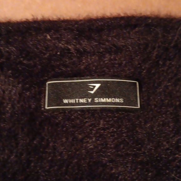 Women's Gymshark fuzzy shirt size M - Picture 4 of 8